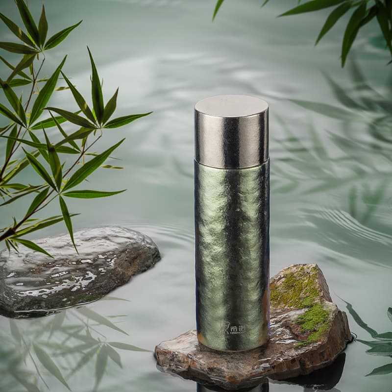 Pure Titanium Magnetic Stewed Tea Vacuum Flask Pure Titanium Magnetic Stewed Tea Vacuum Flask